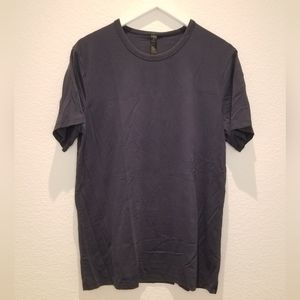 Lululemon navy blue top